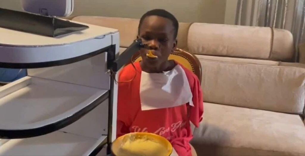 Ghanaian Students Showcase Robot Feeding Amputees