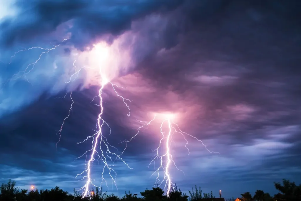 Lightning invoked by relatives of victims, strikes 3 kidnappers dead